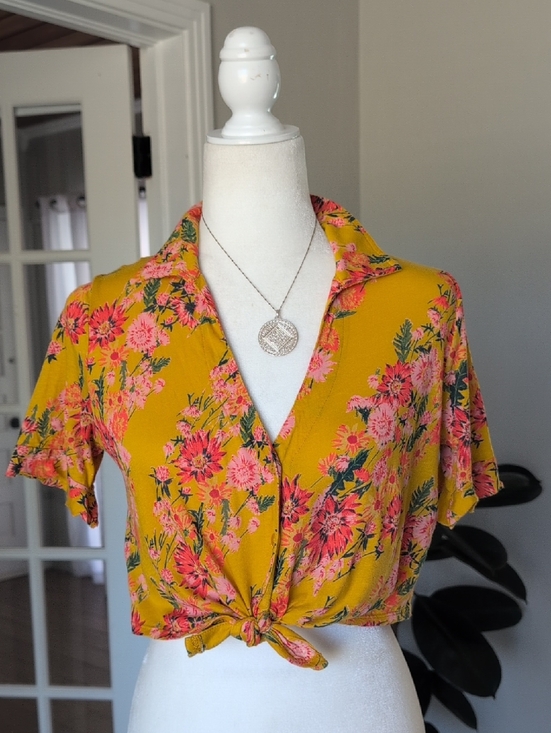 Urban Outfitters Tops - Urban Outfitters Floral Yellow Short-Sleeve Button Front Tie Top XS